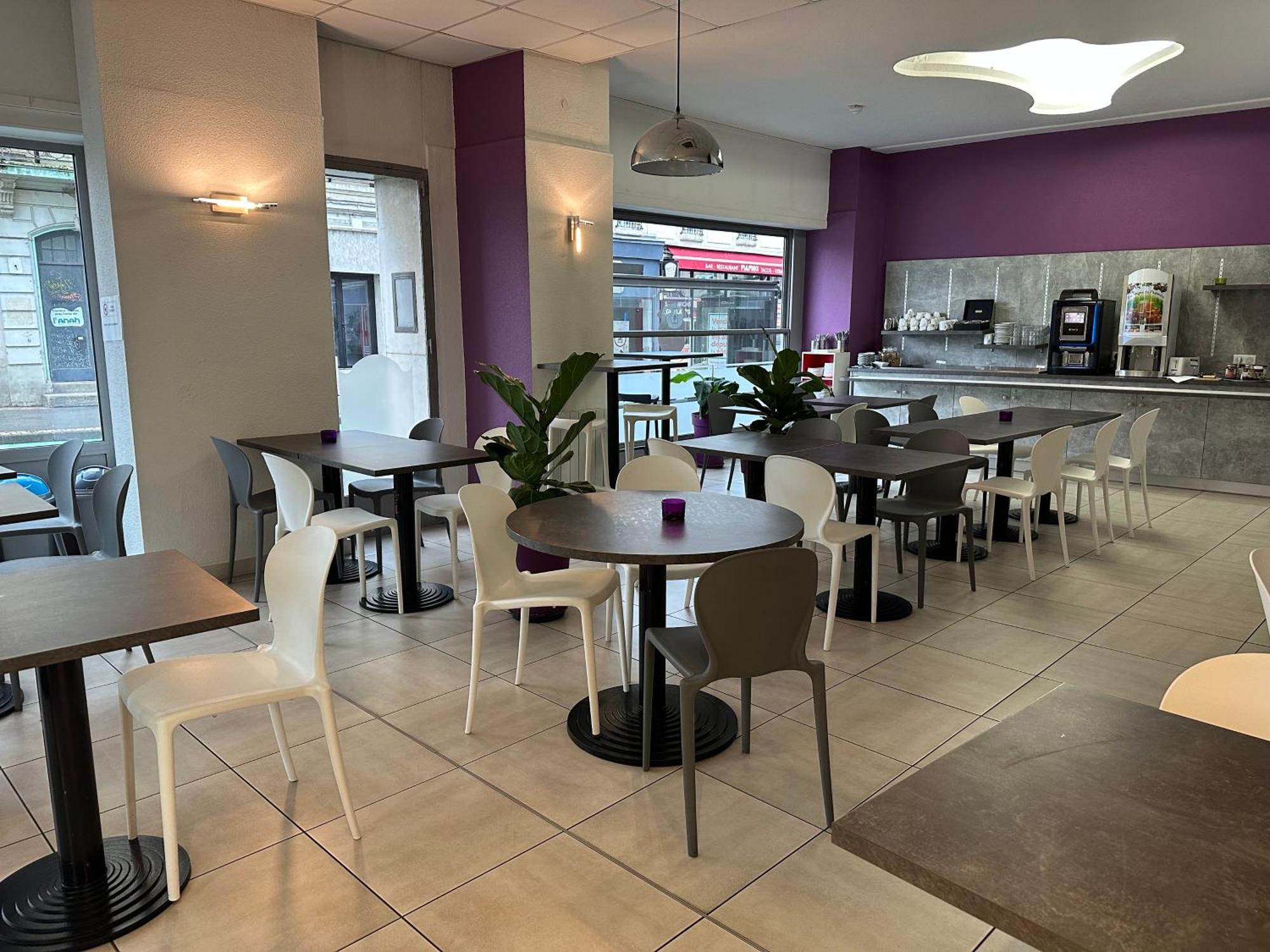 Brit Hotel Confort Nevers Centre Gare Экстерьер фото