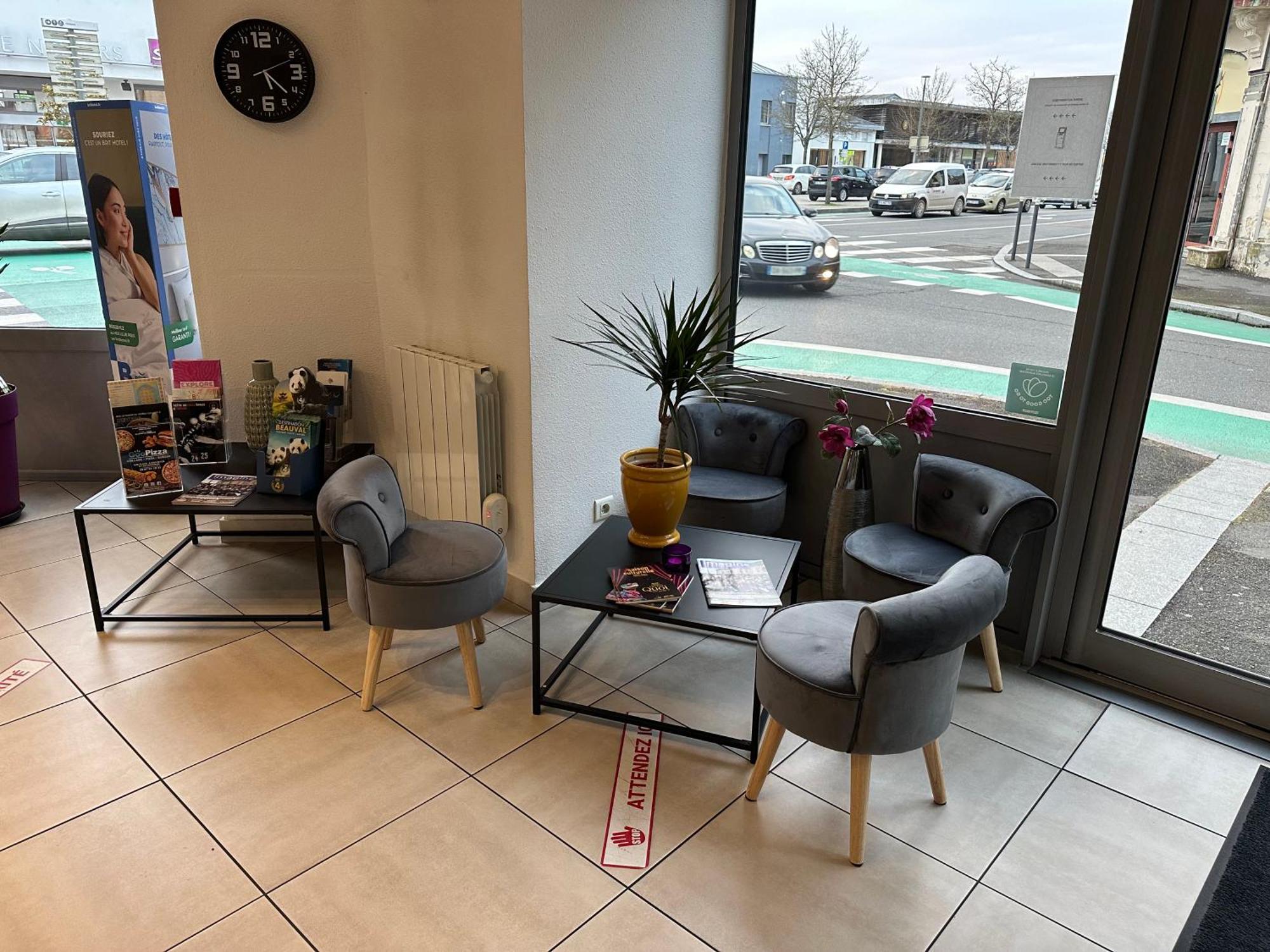 Brit Hotel Confort Nevers Centre Gare Экстерьер фото
