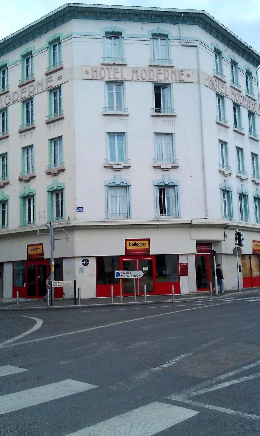 Brit Hotel Confort Nevers Centre Gare Экстерьер фото
