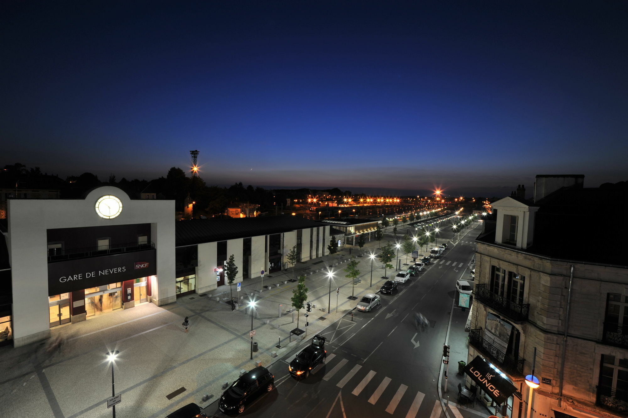 Brit Hotel Confort Nevers Centre Gare Экстерьер фото