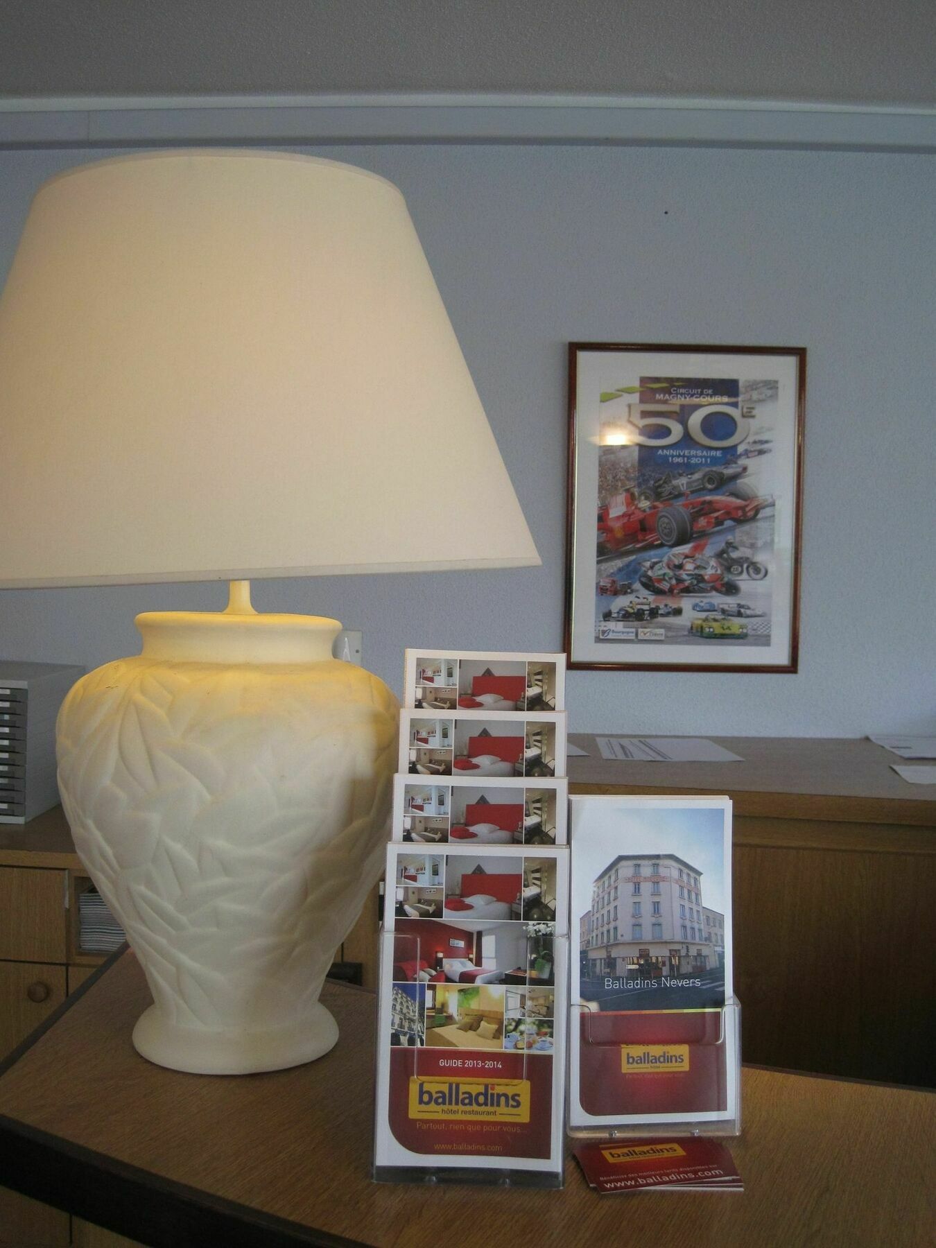 Brit Hotel Confort Nevers Centre Gare Экстерьер фото